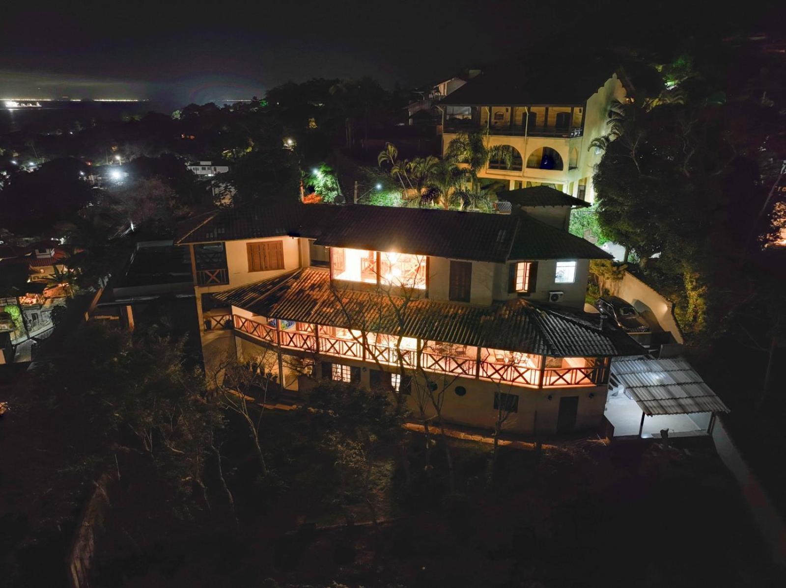 A Casa Bella - Guesthouse Ilhabela Exterior photo